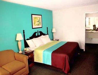 Hotel Super 8 By Wyndham Kingston Exterior foto